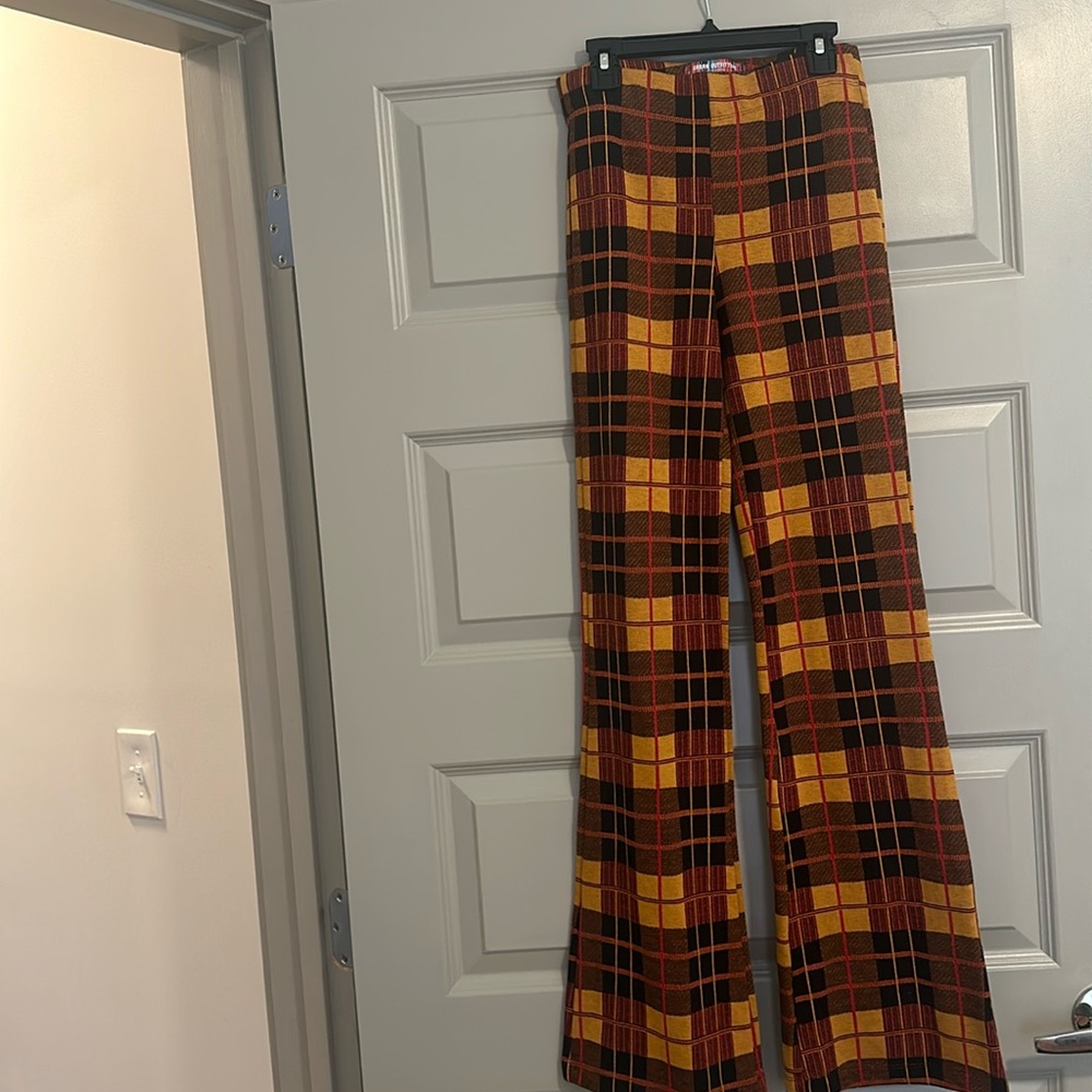 Small cute flannel high waisted urban outfitters pants